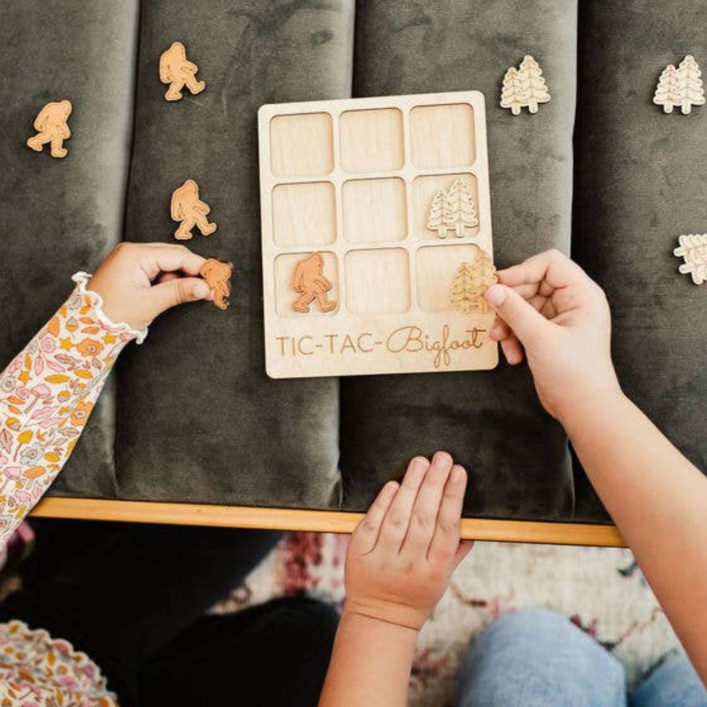 Tic-Tac-Bigfoot Game